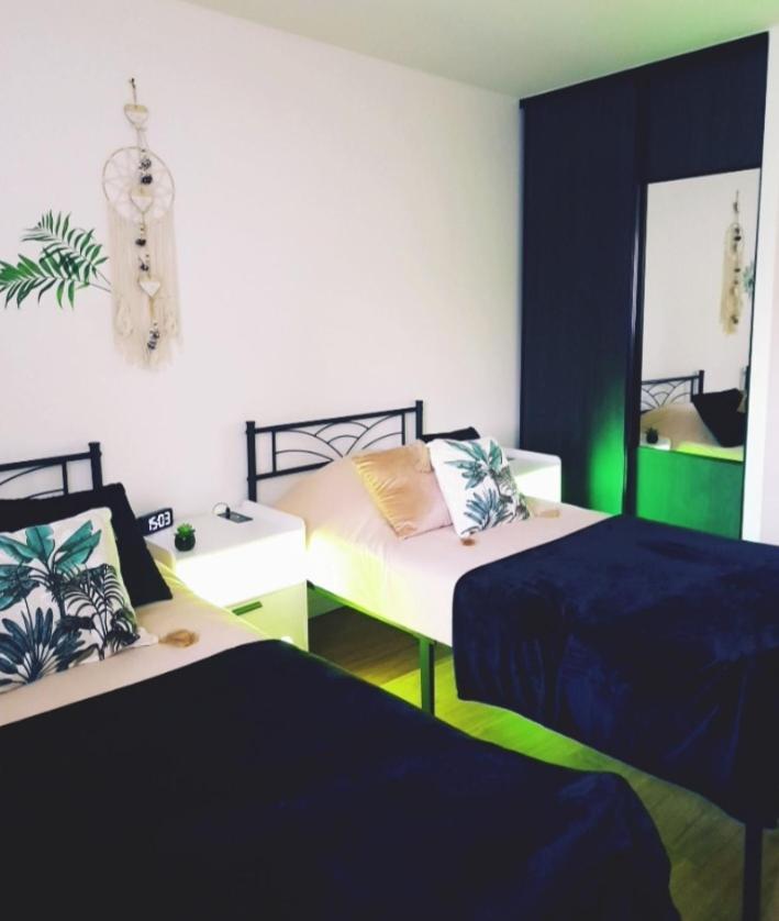 Appartement Le Moderne Ideal Pour Couples Et Professionnels Ornans Exteriér fotografie